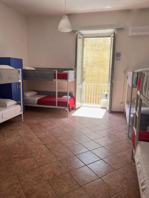 Coremi Hostel Napoli Ngoại thất bức ảnh